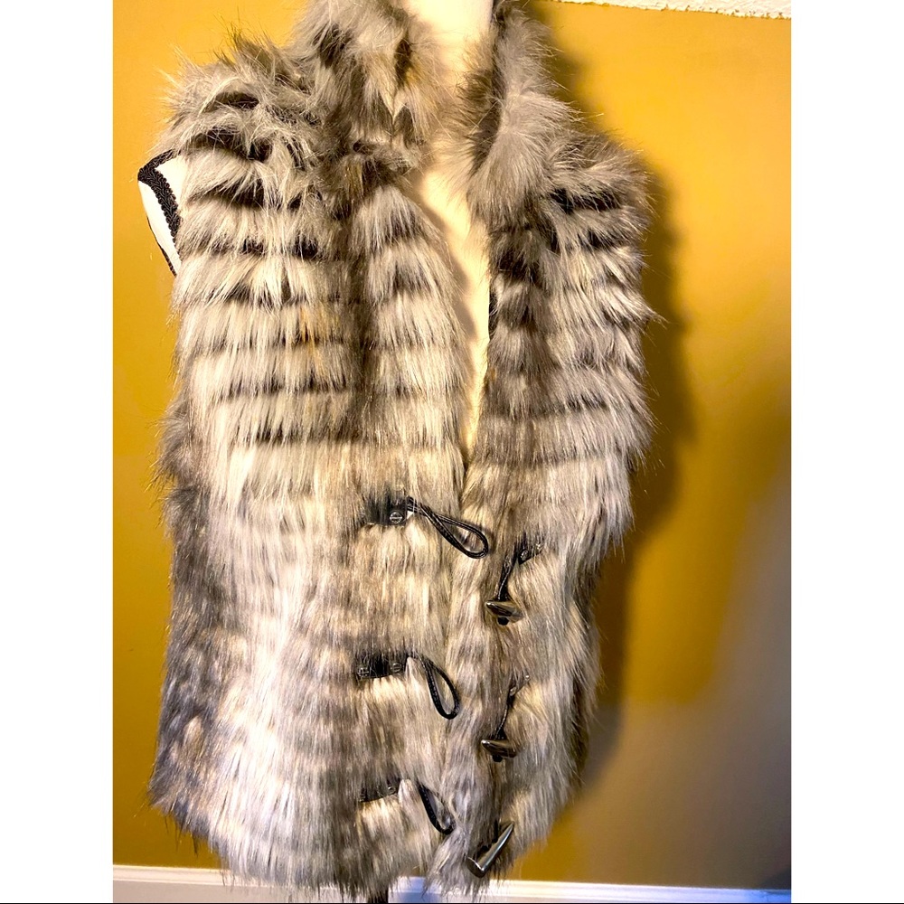 Michael Kors Faux Fur Vest Sz Medium
